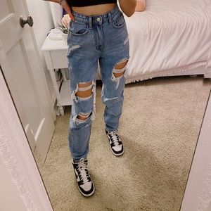 NWOT Pretty Little Thing dark blue mom jeans